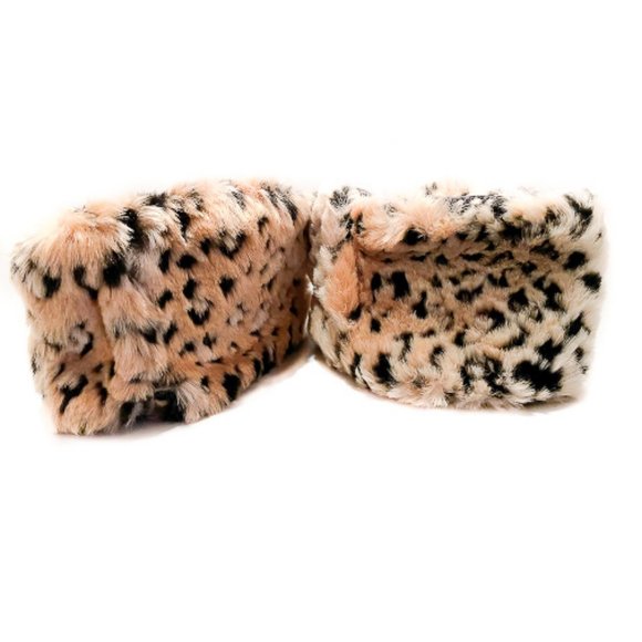 NWOT HANDMADE SOFT FAUX CHEETAH FUR SCARF AND CUFFS - Picture 4 of 5